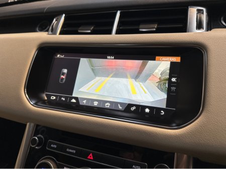 2017 Land Rover Range Rover Sport 3.0 MY17 SDV6 DYNAMICS HSE €29,950 thumbnail