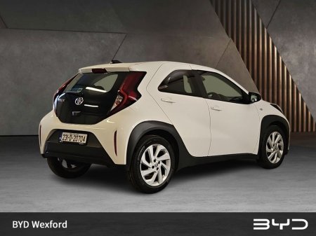 2023 Toyota Aygo X 1.0 Pulse €13,475