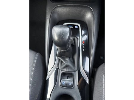 2022 Toyota Corolla 1.8 Hybrid Luna Saloon €20,750 thumbnail