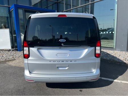 2026 Ford Tourneo Connect Titanium Auto, Wheelchair Accessible €43,404