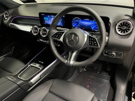 2025 Mercedes-Benz EQB 250+ Sport Executive - Reversing Camera - Ambient Lighting - Sat Nav - Climate Control - Heated Seats - Apple CarPlay/Android Auto thumbnail