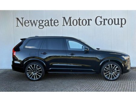 2025 Volvo XC90 T8 ULTRA DARK AWD thumbnail