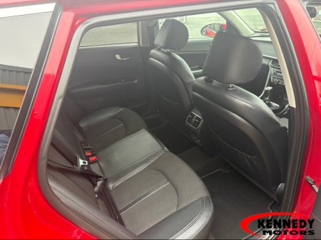 2018 Kia Optima SPORTWAGON 5DR EX €14,995 thumbnail