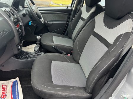 2017 Dacia Duster SIGNATURE 1.5 DCI 110 4X2 4DR €9,995