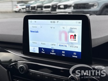 2024 Ford Kuga ST-LINE 2.5 PHEV 225PS €34,950 thumbnail