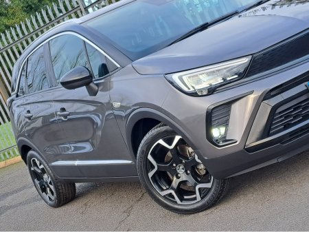 2022 Opel Crossland ULTIMATE 1.2TURBO 130BHP **LEATHER/SUEDE INTERIOR** €19,950 thumbnail