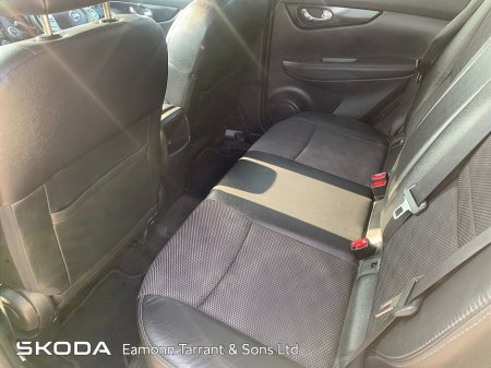 2015 Nissan Qashqai 1.5 DSL SVE €11,750 thumbnail