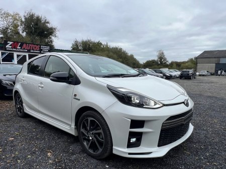 2019 Toyota Aqua Hybrid Luxury