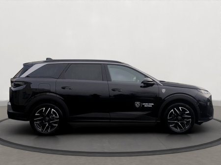 2025 Peugeot 5008 1.2 MHEV 145bhp E-DCS6 GT €53,995