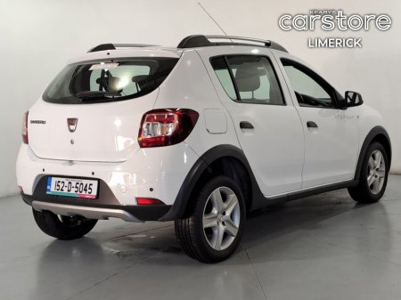 2015 Dacia Sandero Stepway TCe 90 S&S SIGNATURE €10,380