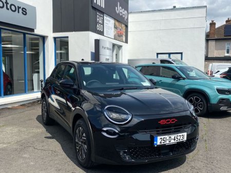 2025 Fiat 600 Fully Electric EV, Red Model €28,400