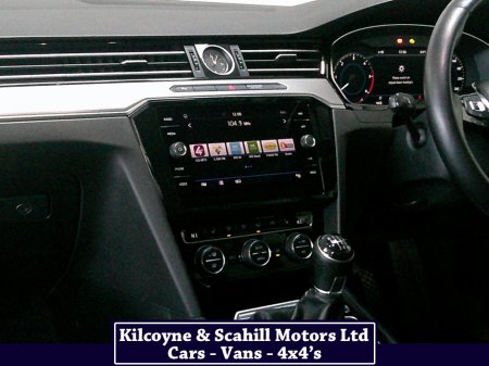 2018 Volkswagen Passat HIGHLINE 1.6 TDI MANUAL 6SPEED FWD 120HP 4DR €17,950 thumbnail