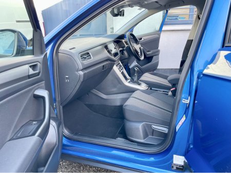 2021 Volkswagen T-Roc DESIGN 2.0 TDI 115BHP MANUAL 2 SEAT COMMERCIAL VAN €17,000 thumbnail