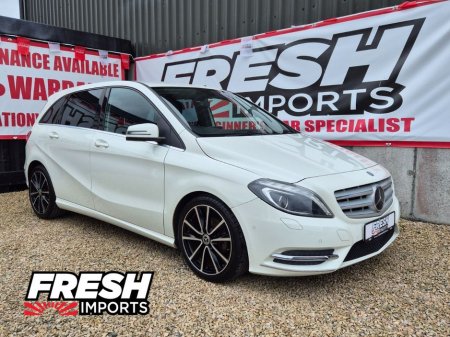 2014 Mercedes-Benz 180 *TOP SPEC MODEL* thumbnail