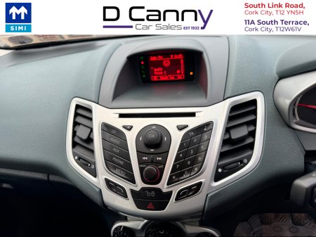 2010 Ford Fiesta TITANIUM 1.25 82PS 5DR €5,900 thumbnail