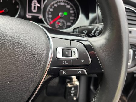 2014 Volkswagen Golf HIGHLINE AUTOMATIC 1.4 PETROL //ONLY 9668 MILES//REVERSE CAMERA//ADAPTIVE CRUISE CONTROL// €13,950 thumbnail