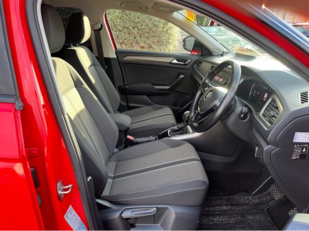 2021 Volkswagen T-Roc STYLE AUTOMATIC 2.0 DIESEL //LOW MILES//KEYLESS ENTRY//REVERSE CAMERA//ADAPTIVE CRUISE CONTROL//BLIND SPOT WARNING// €25,950 thumbnail