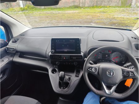 2020 Vauxhall Combo  €9,950 thumbnail