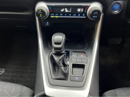 2020 Toyota Rav4 €30950! 2020 TOYOTA RAV4 HYBRID X 2.5 AUTOMATIC / CRUISE CONTROL / REVERSE CAMERA €30,950 thumbnail