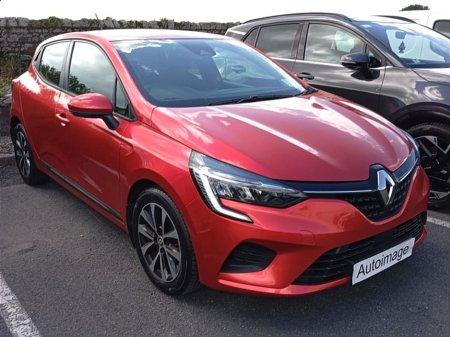 2022 Renault Clio Iconic Spec TCe 90