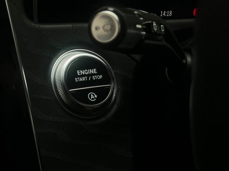 2024 Mercedes-Benz E Class E220D AMG LINE €62,990 thumbnail