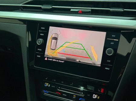 2023 Volkswagen Arteon R LINE 1.4 TSI DSG €37,990 thumbnail