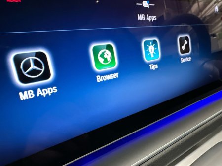 2026 Mercedes-Benz GLE Class GLE400 e 4Matic AMG Exterior Line Sport Edition PHEV €114,395 thumbnail