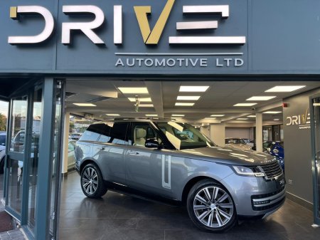 2025 Land Rover Range Rover P550 PHEV AUTOBIOGRAPHY €159,000 thumbnail