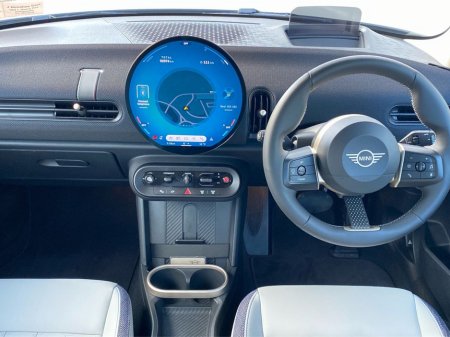 2025 MINI Hatch COOPER Cooper Classic Auto €39,950 thumbnail