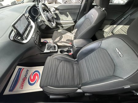 2023 Kia Ceed 1.0 GT Line Petrol €22,850 thumbnail