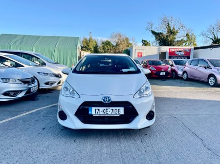 2017 Toyota Aqua Hybrid €11,299