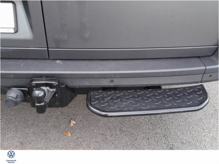 2022 Volkswagen Crafter VAN 35 2.0TDI 177BHP MEDIUM WHEEL BASE HIGHLINE AUTOMATIC 4-MOTION WITH TOWBAR & HEATED SEATS (VAT INVOICE) €32,516 thumbnail