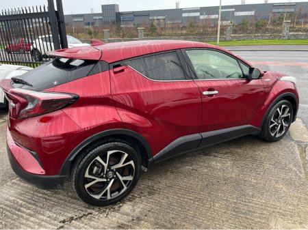 2018 Toyota C-HR 1.8 HYBRID AUTO LOW KM HIGH SPEC €18,450 thumbnail