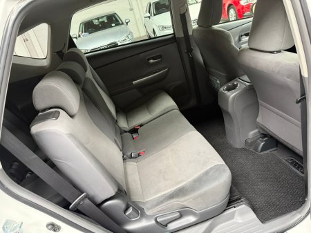 2013 Toyota Prius  €12,490 thumbnail