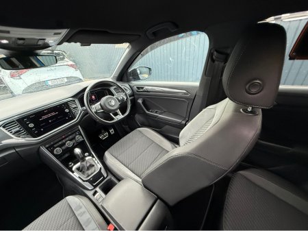 2021 Volkswagen T-Roc R-LINE - 2.0L DIESEL - AUTO - 12M WARRANTY - CAR: 1617 thumbnail