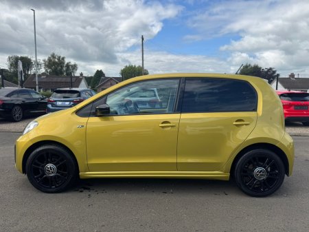 2021 Volkswagen up! R-Line
