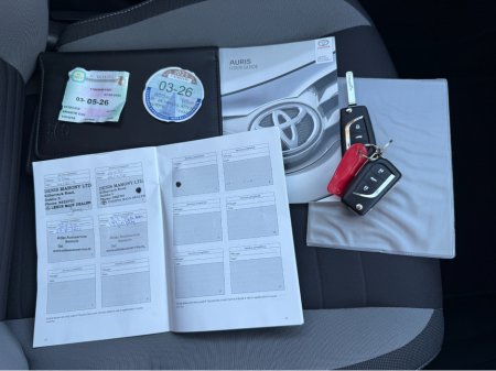 2016 Toyota Auris 1.2 TURBO SOL MODEL ONE OWNER 30K MILES €14,990 thumbnail