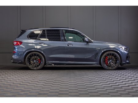 2022 BMW X5 xDrive45e M Sport €57,950
