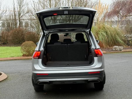 2020 Volkswagen Tiguan 2.0 TDI 150HP Comfortline €27,900 thumbnail