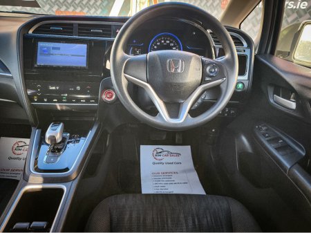 2019 Honda Shuttle Hybrid 5 seater €13,950 thumbnail