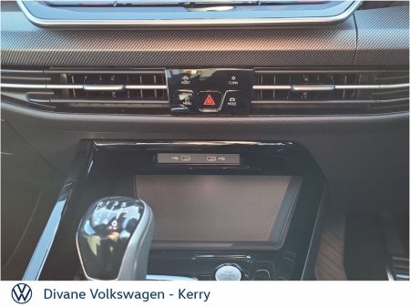 2026 Volkswagen Golf R LINE 1.5 PETROL BLACK STYLE €44,900 thumbnail