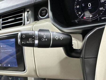 2020 Land Rover Range Rover Vogue P400e 202 €57,800 thumbnail