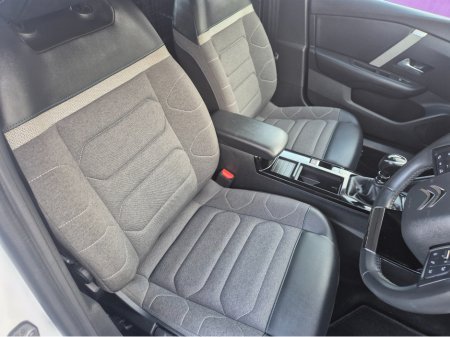 2022 Citroen C4 FEEL BLUEHDI 110 COMMERCIAL MY22. MY22.3 4 €18,750 thumbnail