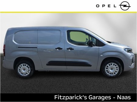 2026 Opel Combo Long Wheel Base Sportive 1.5D with 4.9% Finance Available & 5 Year Warranty €27,000