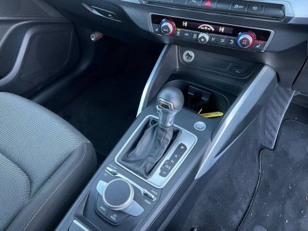 2017 Audi Q2 SPORT 1.0 TFSI // LOW MILEAGE // HEATED SEATS // DIGITAL CLUSTER // APPLE CARPLAY/ANDROID AUTO €18,950 thumbnail