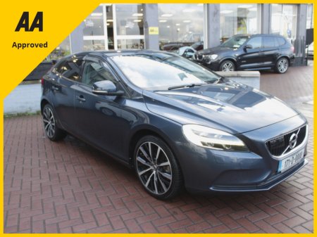 2017 Volvo V40 2.0D4 MOMENTUM 5DR HATCHBACK AUTO // 1 OWNER CAR WITH ONLY 135,000 KMS // AS NEW CONDITION THROUGHOUT // BUY WITH CONFIDENCE AA AND SIMI APPROVED DEALER 2025 // FINANCE ARRANGED //