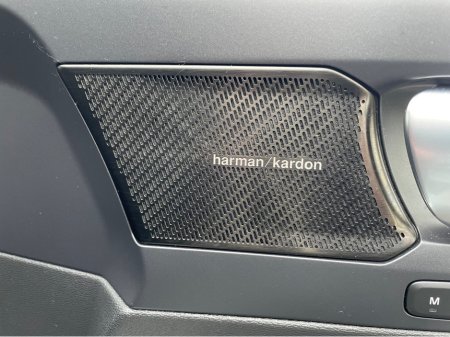 2022 Volvo XC40 ULTIMATE - 69KW BIGGER BATTERY - APPLE PLAY - 120TAX - NEW NCT €28,750 thumbnail