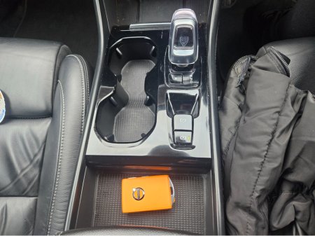 2023 Volvo XC40 PHEV T4 PLUS BRIGHT 5DR A AUTO €30,950 thumbnail