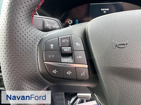 2026 Ford Kuga St-Line X 2.5 243Ps Plug-in Hybrid €48,500 thumbnail