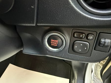 2020 Toyota Yaris  €13,450